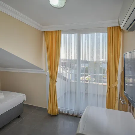 Hotel de apartamente Huzur Royal 3*