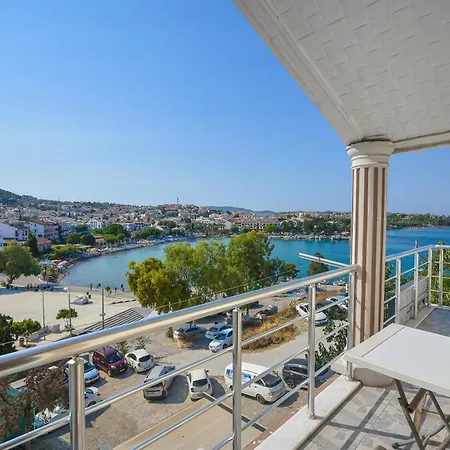 Hotel de apartamente Huzur Royal 3*