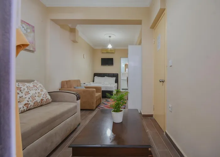 Apartmanhotel Huzur Royal 3*